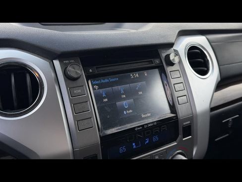 Used 2016 Toyota Tundra Limited w/ Limited Premium Package RWD image 22