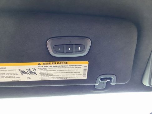 Used 2024 Chrysler Pacifica Pinnacle image 21