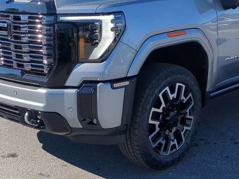 New 2026 GMC Sierra 2500 Denali Ultimate image 14