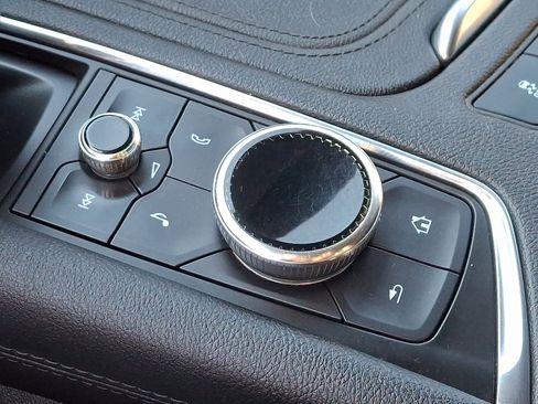 Certified 2022 Cadillac XT5 Luxury image 33