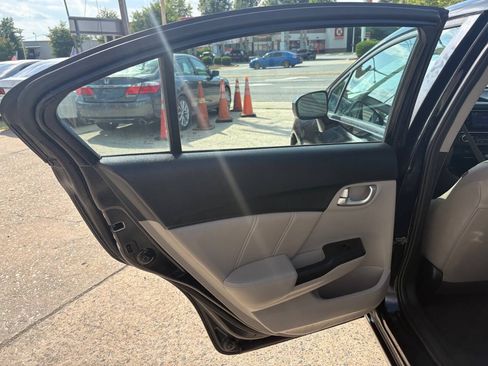 Used 2014 Honda Civic EX-L image 11