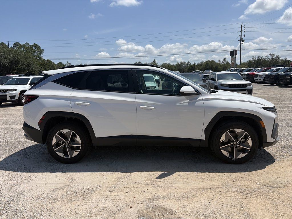 Used 2025 Hyundai Tucson SEL AWD/4WD image 7