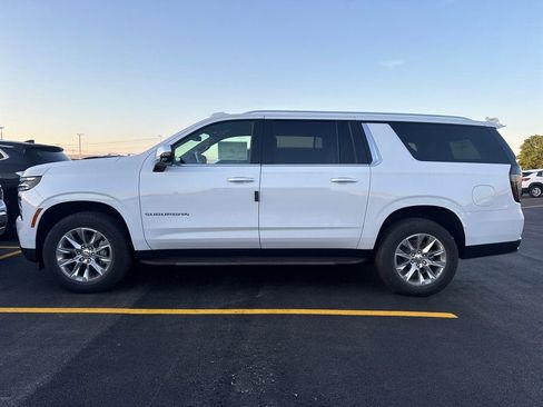 New 2026 Chevrolet Suburban Premier w/ Sun And Tow Package AWD/4WD image 2