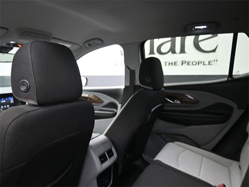 Used 2020 GMC Terrain SLE image 24