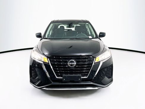 Used 2024 Nissan Kicks S FWD image 2