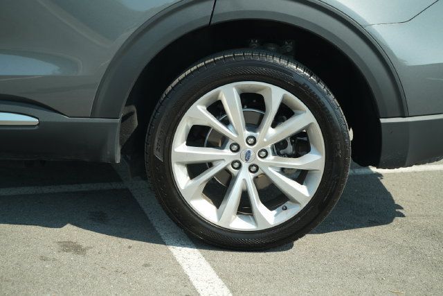 Used 2023 Ford Explorer Platinum w/ Technology Package AWD/4WD image 47