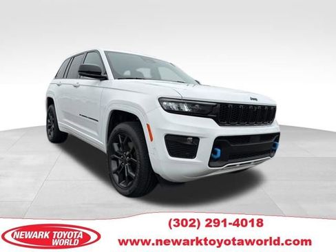 Used 2023 Jeep Grand Cherokee 30th Anniversary image 1