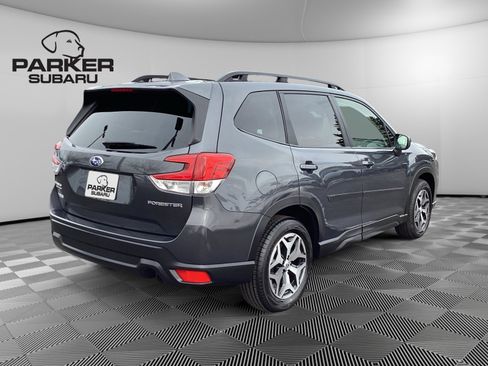 Certified 2023 Subaru Forester Premium image 5