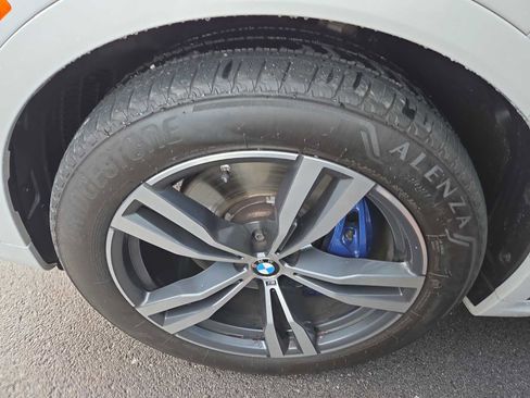 Used 2020 BMW X7 M50i w/ Dynamic Handling Package image 7