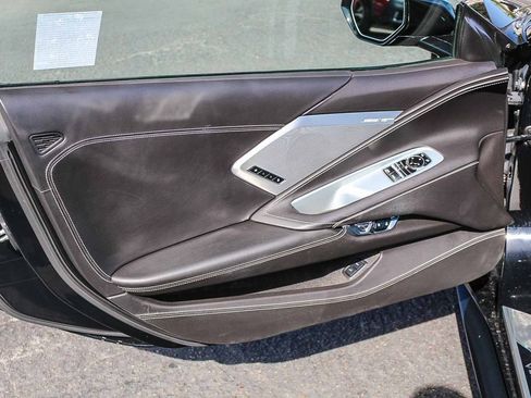 Used 2020 Chevrolet Corvette Stingray Premium Cpe w/ 3LT Preferred Equipment Group image 17