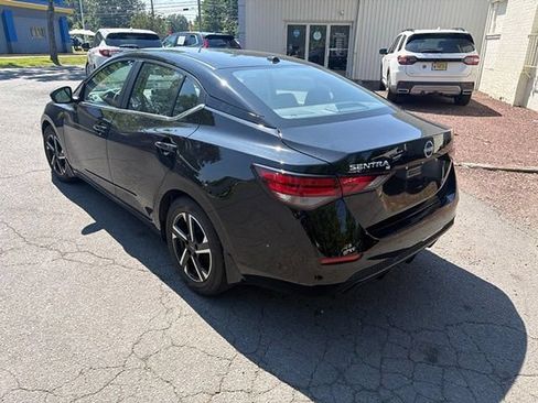 Used 2025 Nissan Sentra SV FWD image 6
