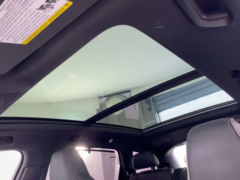 Used 2025 Audi SQ7 Premium Plus w/ Executive Package image 12