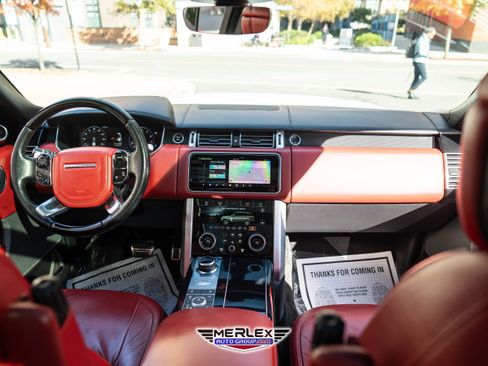Used 2019 Land Rover Range Rover Autobiography image 14