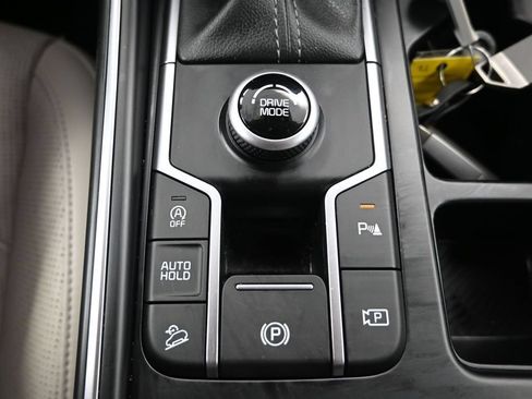 Certified 2025 Kia Sorento S w/ Panoramic Sunroof Package FWD image 25