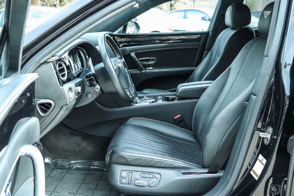 Used 2018 Bentley Flying Spur V8 AWD/4WD image 20