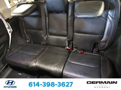 Used 2022 Jeep Wrangler Unlimited Rubicon w/ Cold Weather Group AWD/4WD image 19