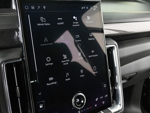 New 2026 GMC Yukon Elevation image 14