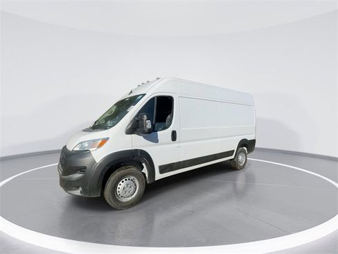 New 2025 RAM ProMaster 2500 w/ Convenience Group image 4