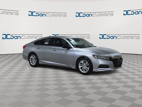 Used 2019 Honda Accord LX image 2