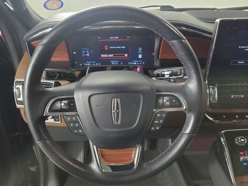 Used 2022 Lincoln Navigator L Reserve RWD image 25