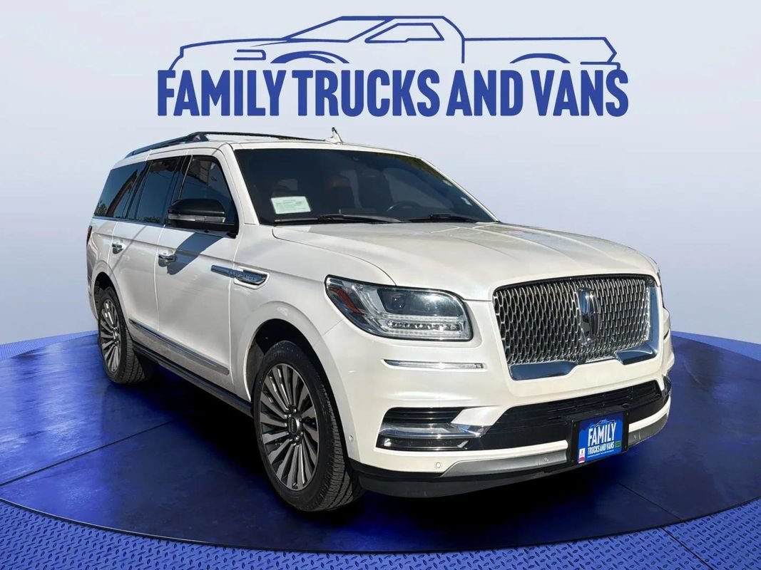 Used 2019 Lincoln Navigator Reserve w/ Cargo Package AWD/4WD image 7