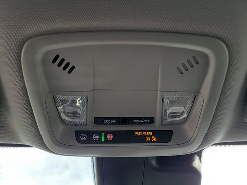 Used 2024 Chevrolet Malibu LT image 21