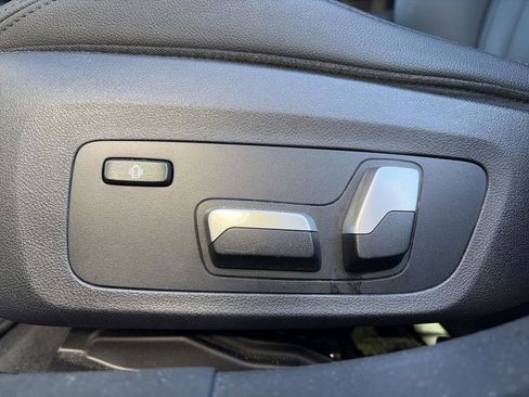 Used 2020 BMW 330i 330i w/ Driving Assistance Package image 13