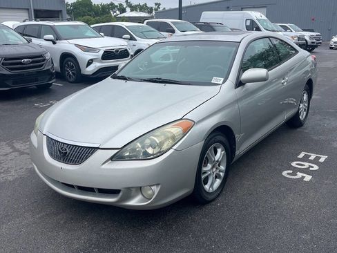 Used 2004 Toyota Solara SE Sport FWD image 2