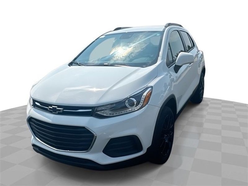 Certified 2022 Chevrolet Trax LT w/ Sport Edition image 1