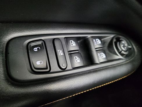 Used 2018 Jeep Compass Latitude w/ Popular Equipment Group image 27