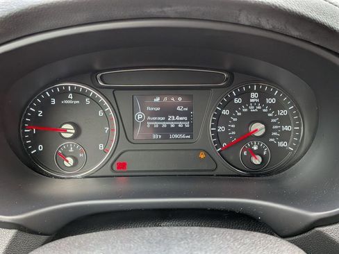 Used 2016 Kia Sorento LX w/ LX Convenience Package image 9