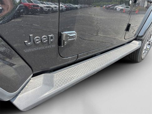 New 2025 Jeep Wrangler Sahara image 31