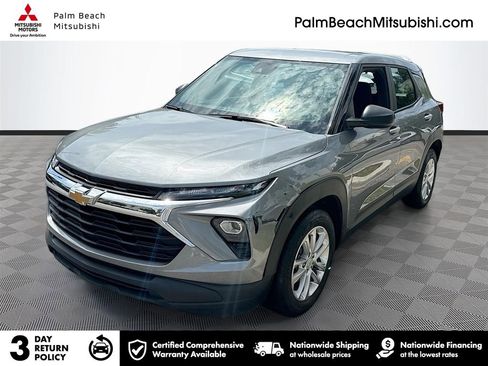 Used 2024 Chevrolet TrailBlazer LS FWD image 1