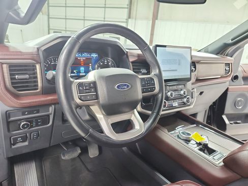 Used 2024 Ford Expedition Max Limited RWD image 18