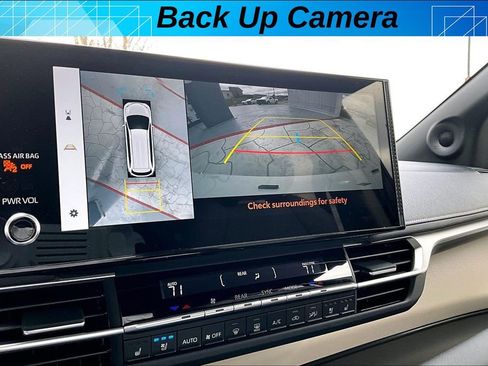 New 2026 Toyota Sienna Platinum image 15