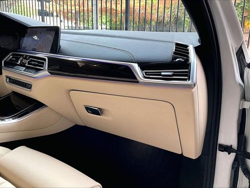 Used 2020 BMW X5 sDrive40i w/ Convenience Package image 18