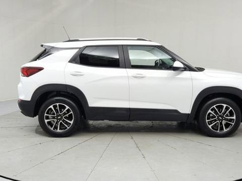 Certified 2024 Chevrolet TrailBlazer LT image 6