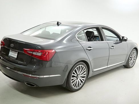 Used 2015 Kia Cadenza Premium w/ Technology Package image 9