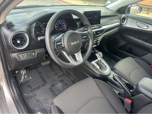 Certified 2023 Kia Forte LXS w/ LXS Technology Package image 19