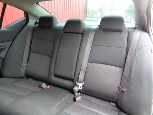 Used 2022 Nissan Altima 2.5 S FWD image 8