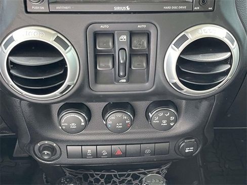 Used 2014 Jeep Wrangler Unlimited Sahara w/ Max Tow Package image 25