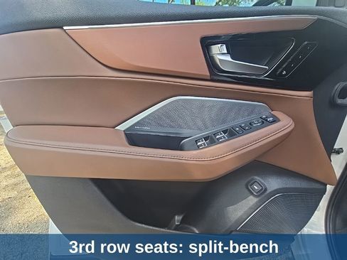 Used 2025 Acura MDX SH-AWD w/ Technology Package image 15