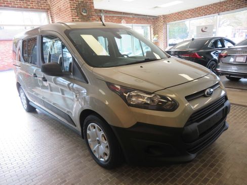 Used 2016 Ford Transit Connect XL image 3