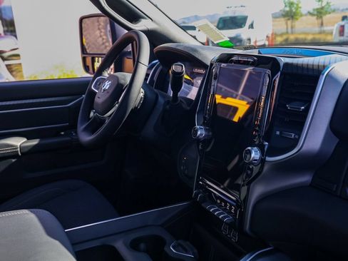 New 2026 RAM 3500 Big Horn AWD/4WD image 19