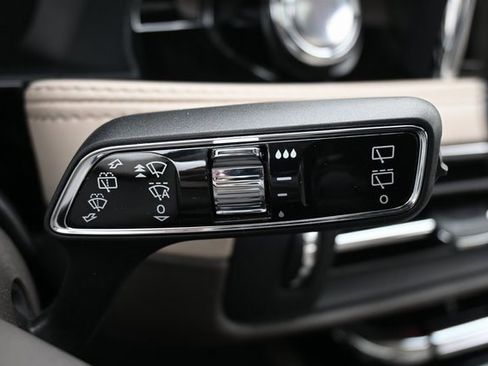 Used 2022 Lincoln Corsair Reserve w/ Equipment Group 201A image 35