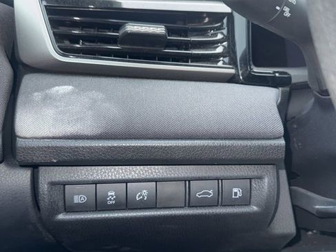 Used 2025 Toyota Camry LE image 8