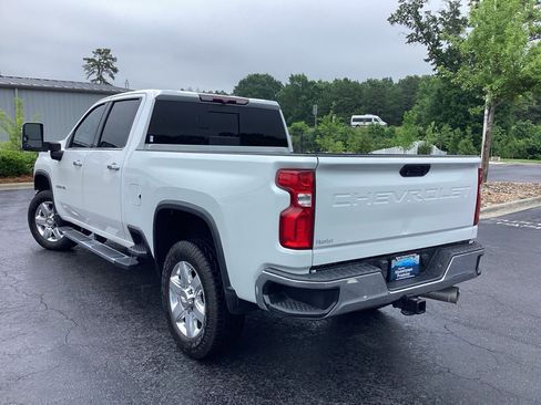 Used 2021 Chevrolet Silverado 2500 LTZ w/ LTZ Convenience Package AWD/4WD image 2