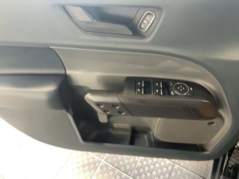 Used 2023 Ford Maverick Lariat w/ Lariat Luxury Package image 10