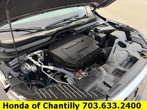 Certified 2024 Honda Pilot Touring image 35