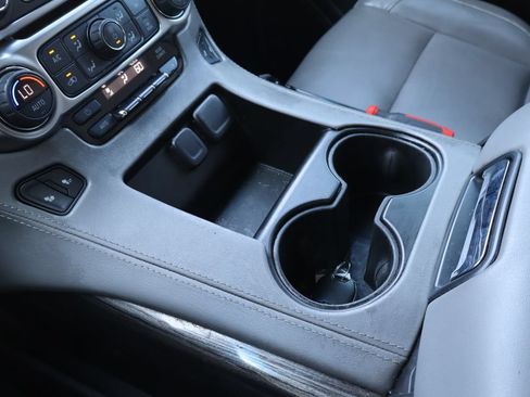 Used 2019 Chevrolet Suburban LT AWD/4WD image 29